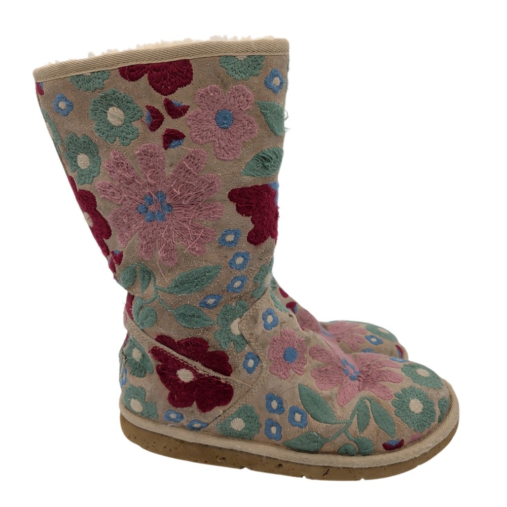 UGG Rare Wahine 5514 Floral Embroidered Suede Sheepskin Boots Tan Womens 8